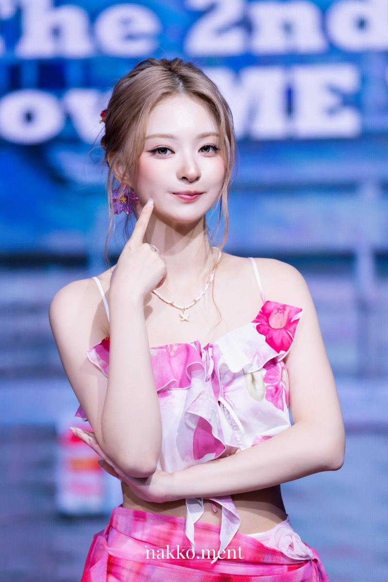 프로미스나인 이나경