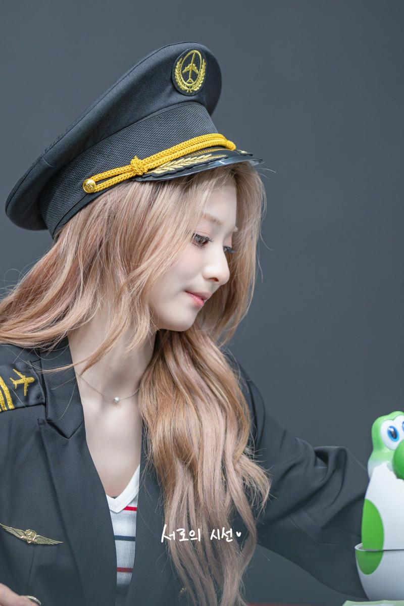 프로미스나인 이나경