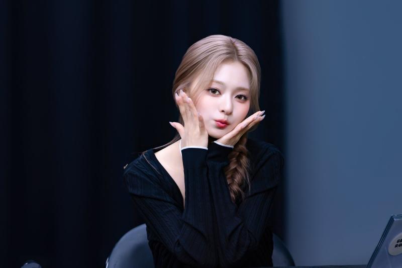 프로미스나인 이나경