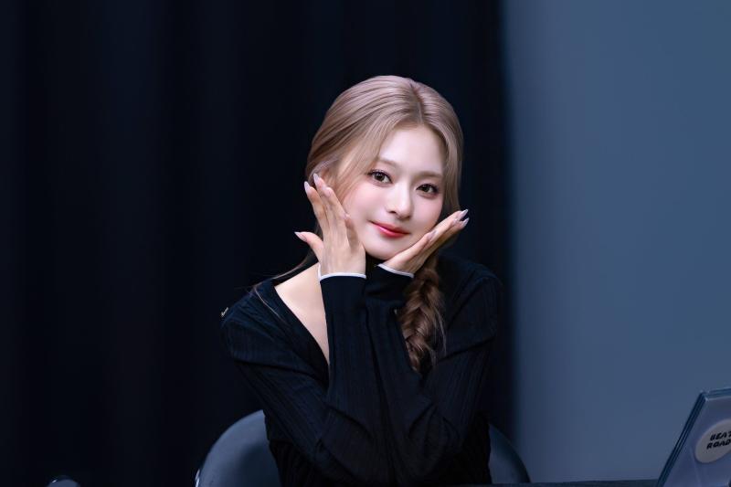 프로미스나인 이나경