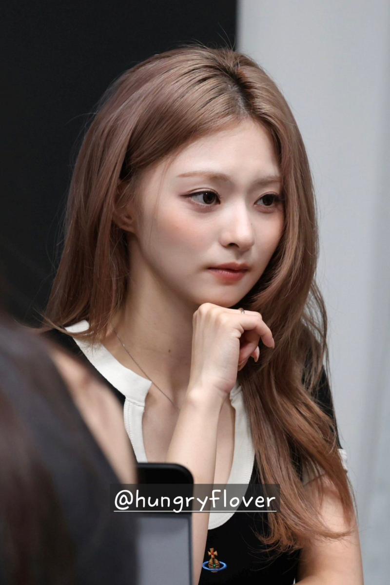 프로미스나인 이나경