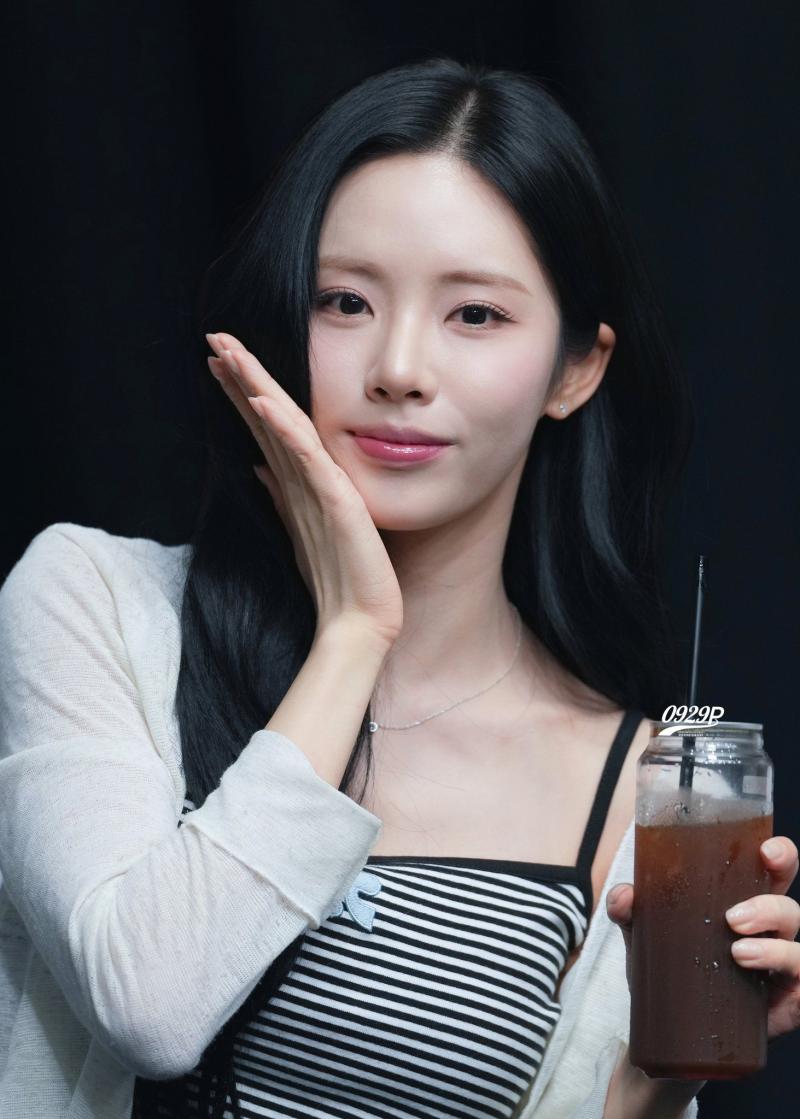 프로미스나인 박지원