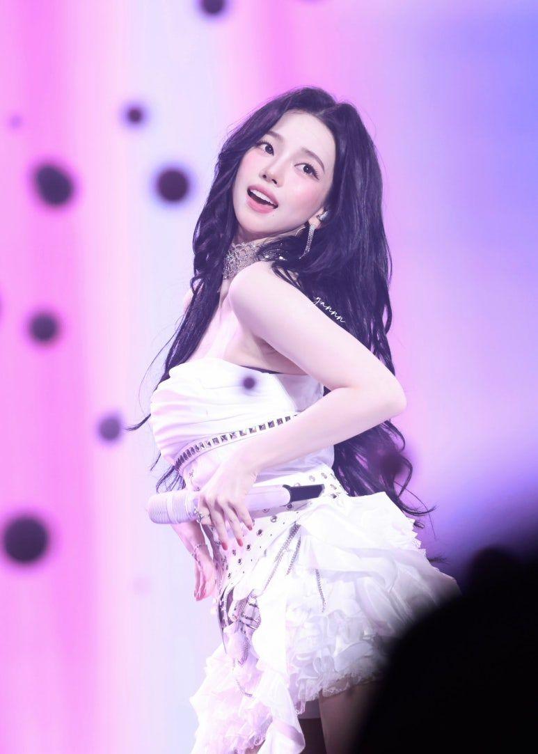 에스파 카리나