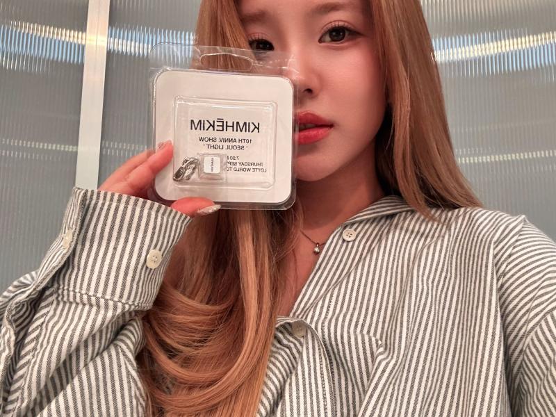 피프티피프티 문샤넬