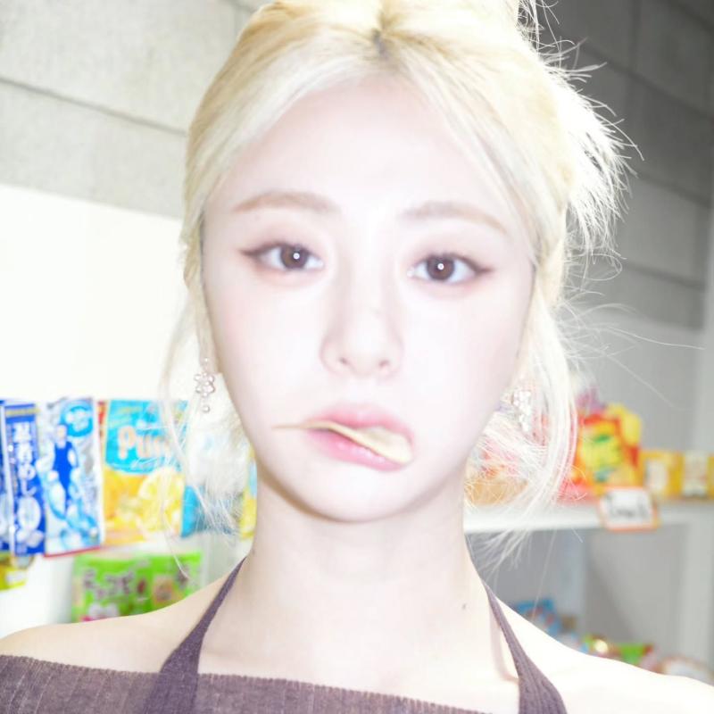 르세라핌 사쿠라,허윤진