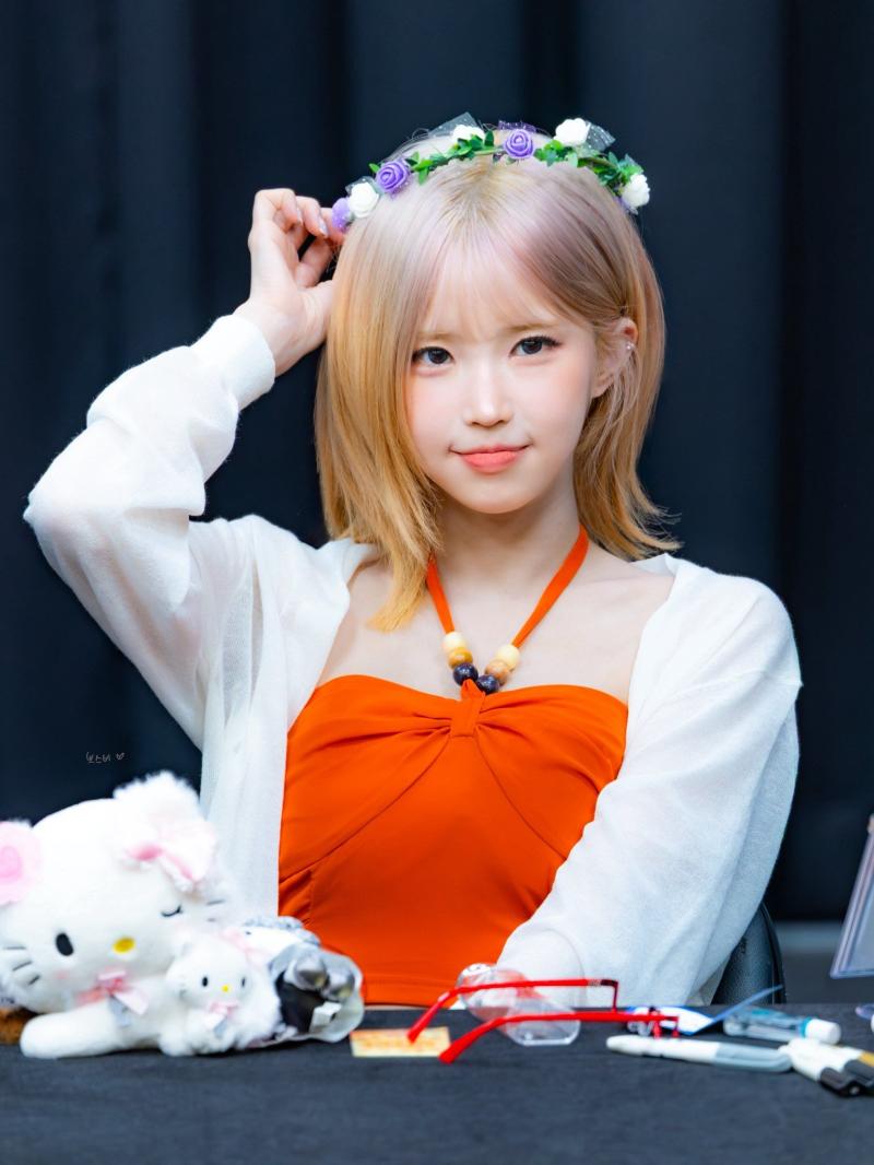 프로미스나인 송하영