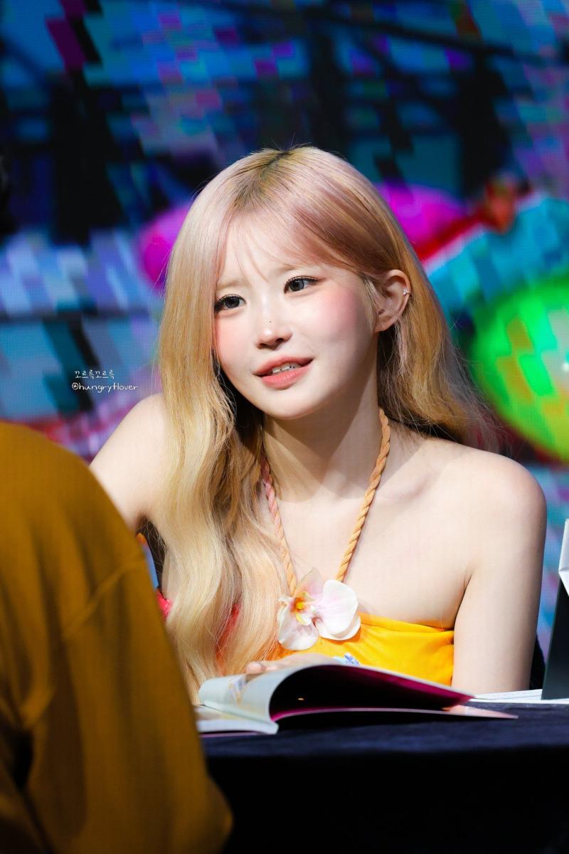 프로미스나인 송하영