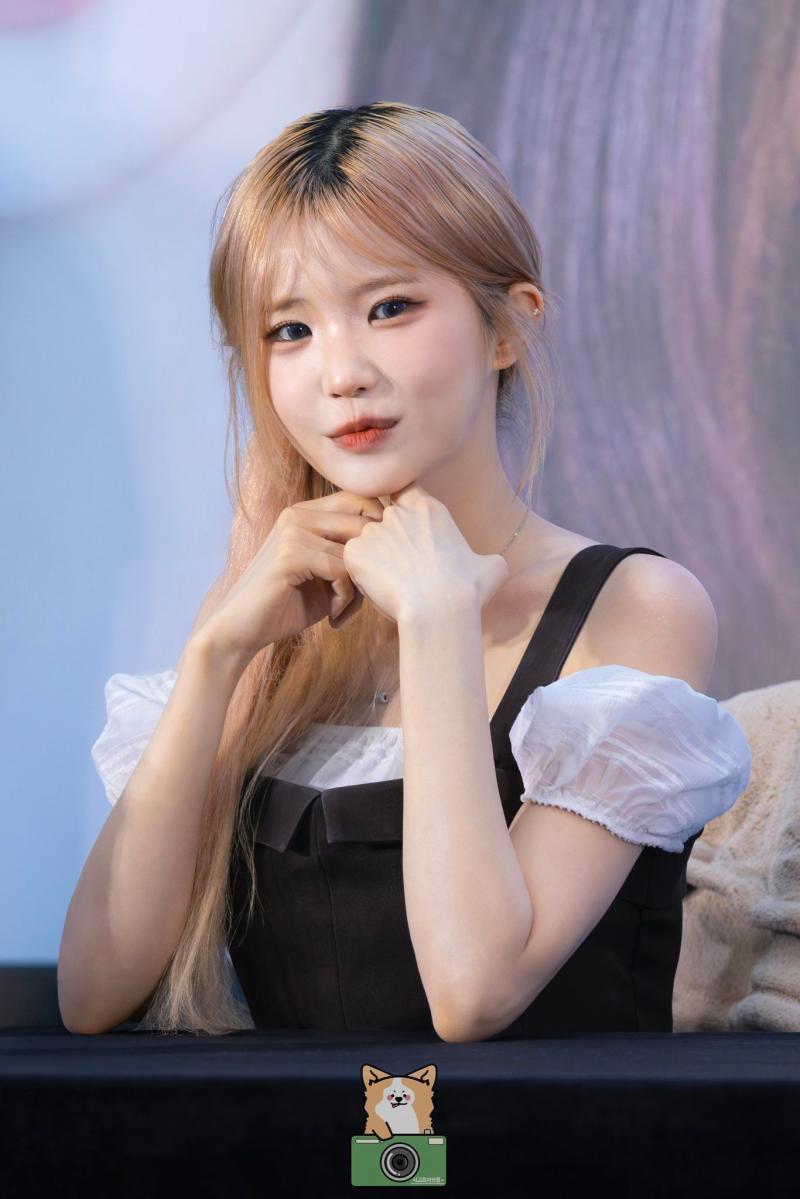 프로미스나인 송하영