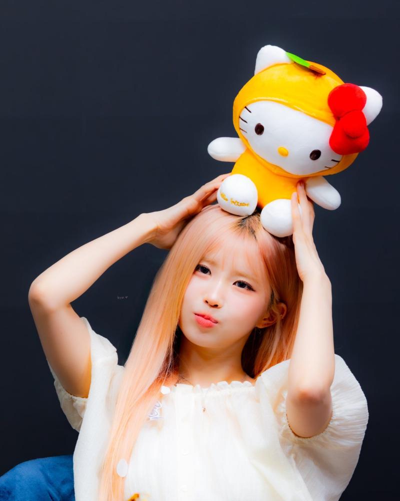 프로미스나인 송하영