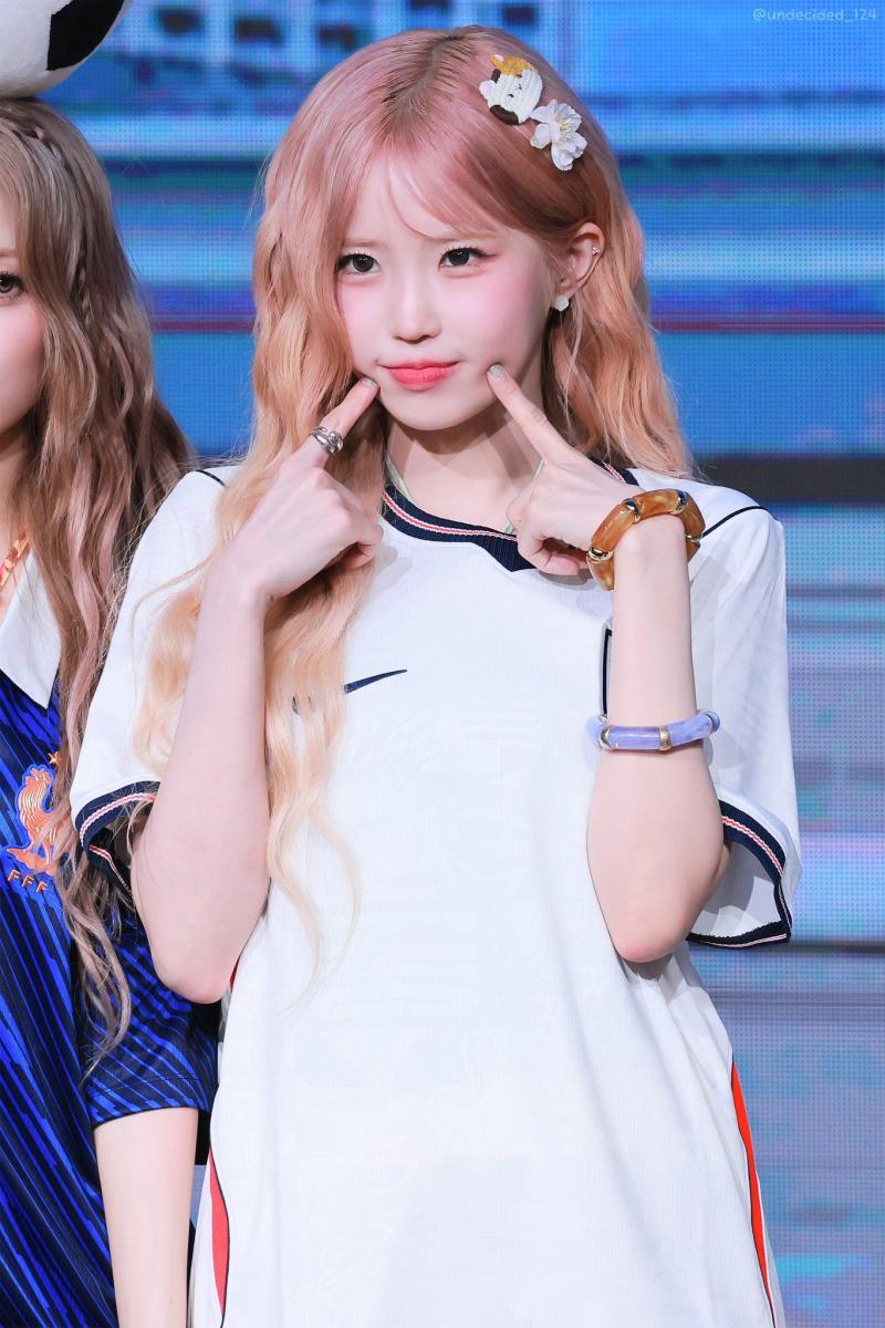 프로미스나인 송하영