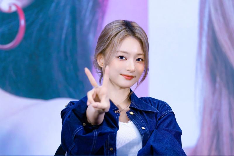 프로미스나인 이나경