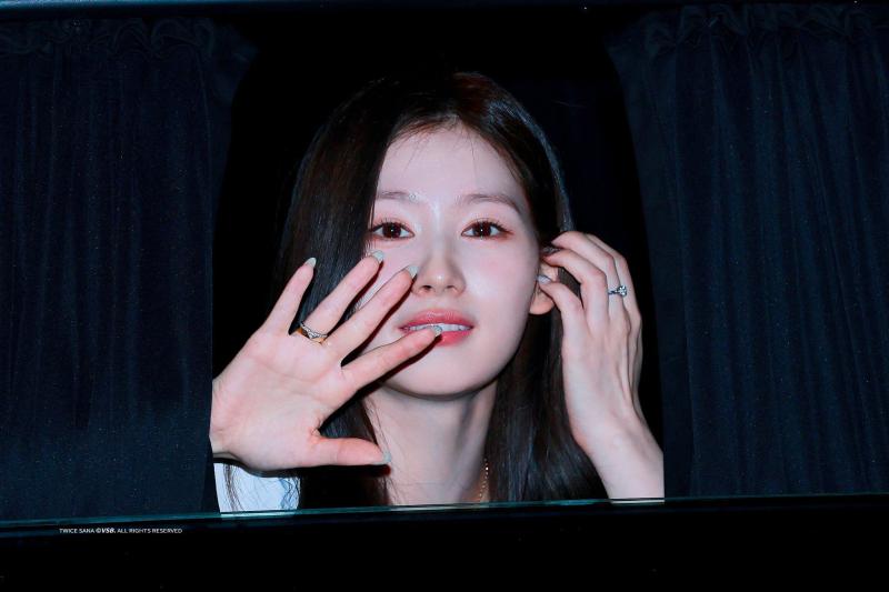트와이스 사나