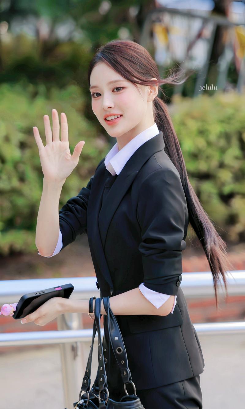 이즈나 방지민 260904