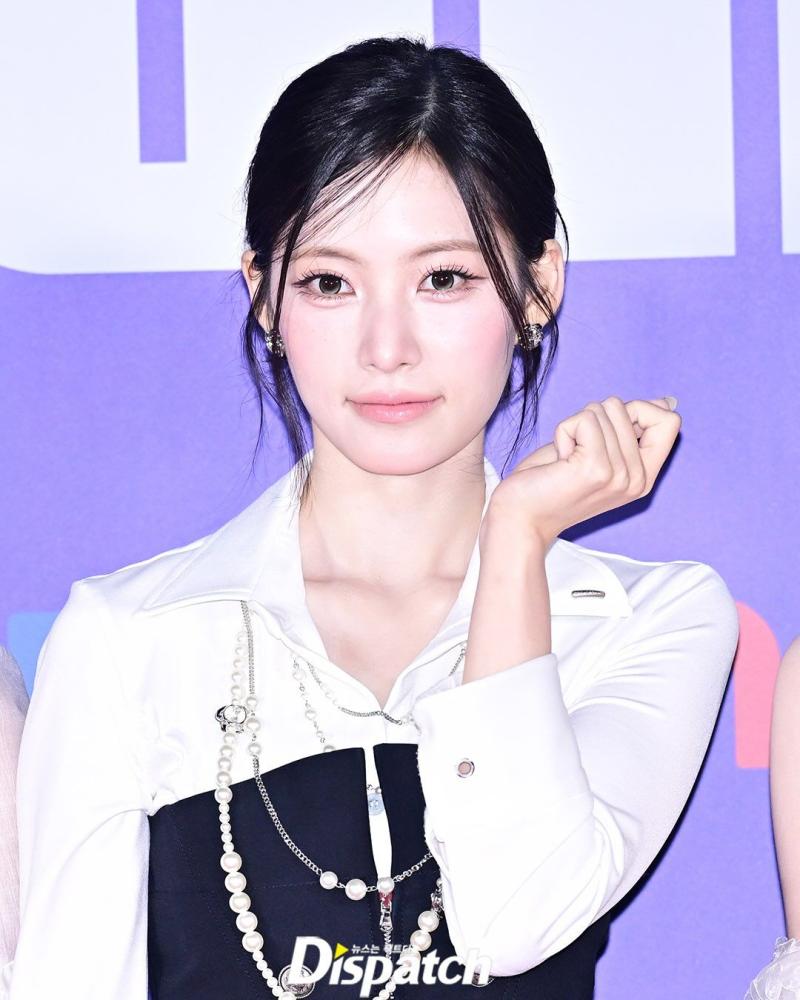 260906 SKA 레드카펫 리센느