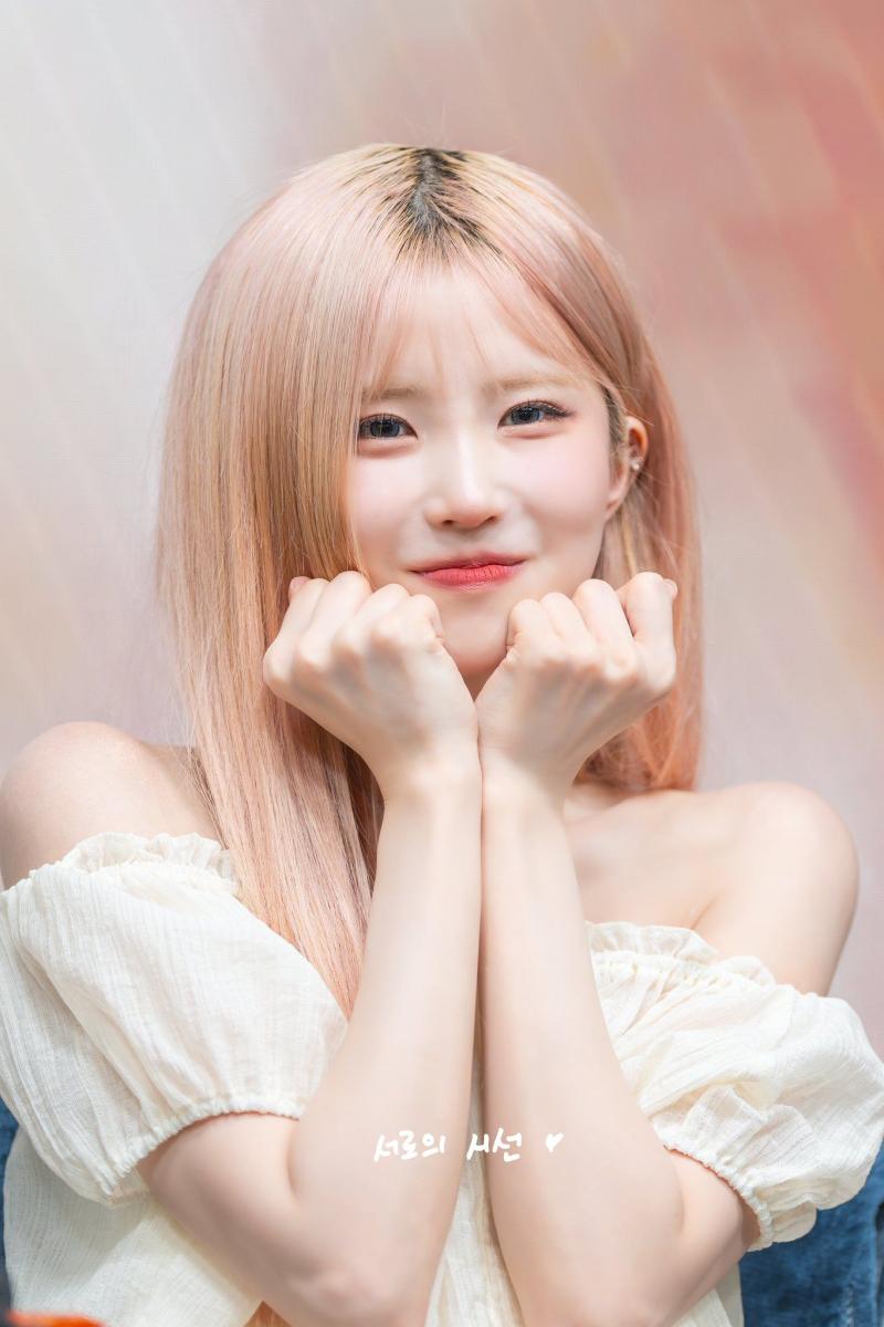 프로미스나인 송하영