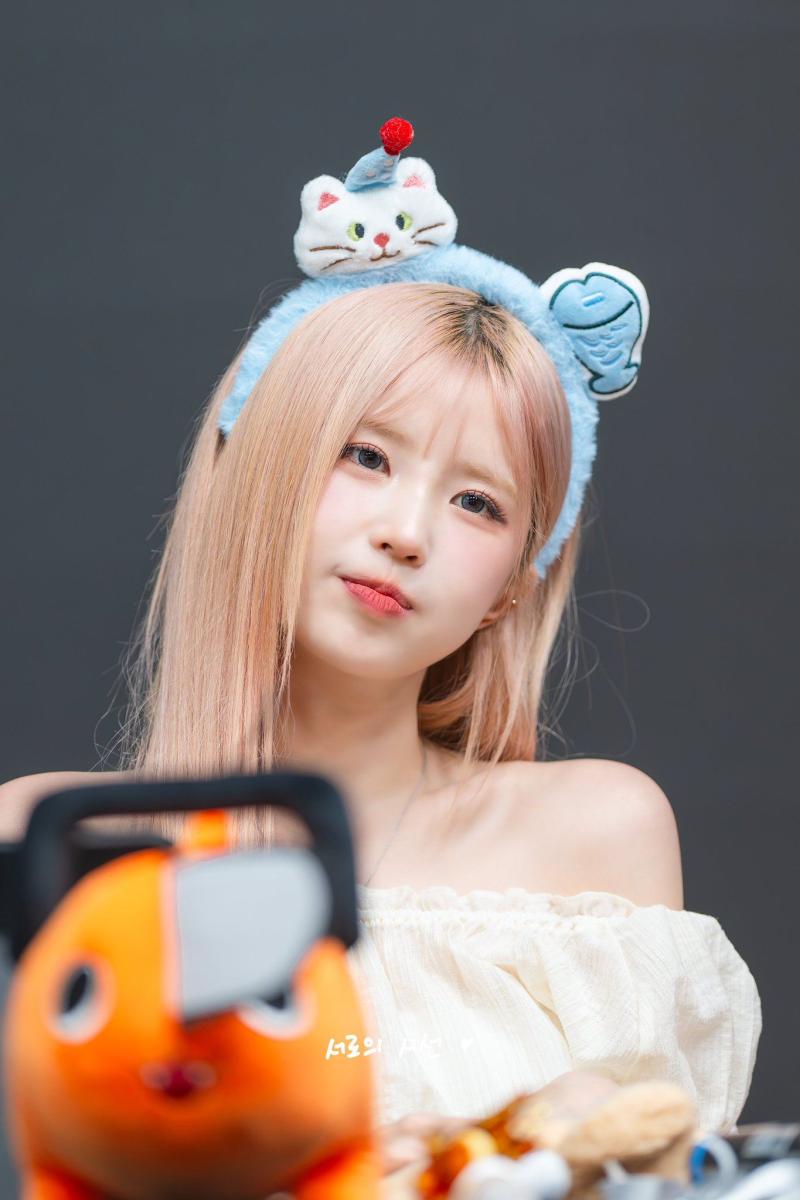 프로미스나인 송하영