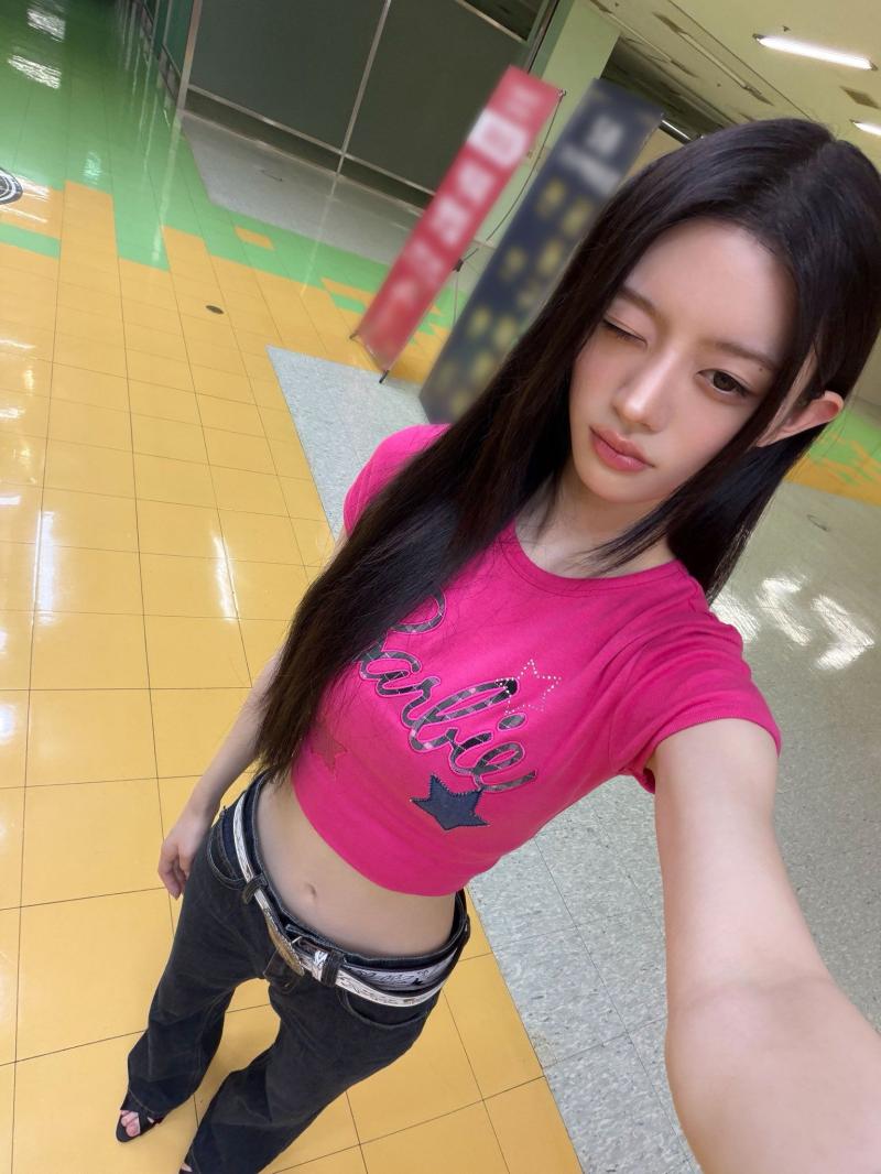 튜이드,르세라핌 허윤진