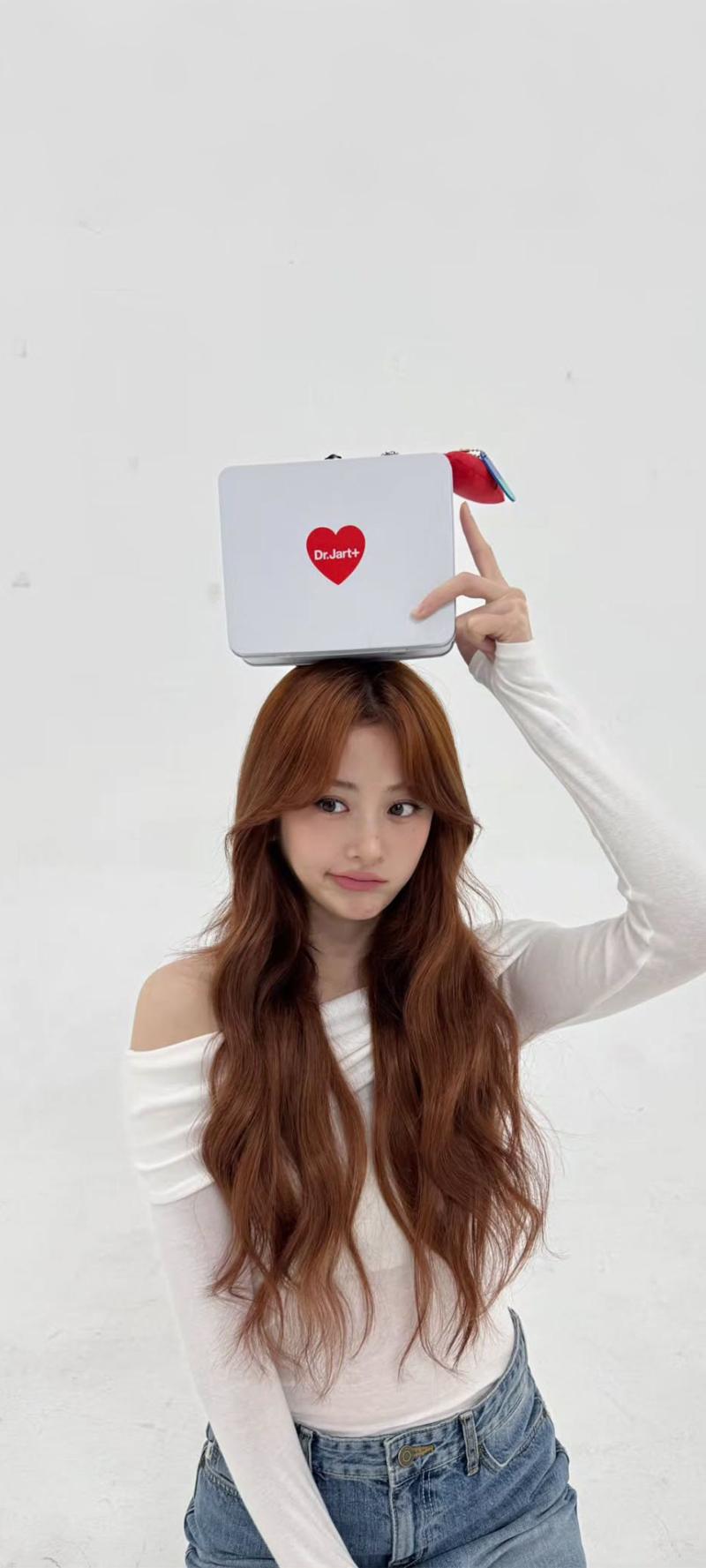 르세라핌 허윤진