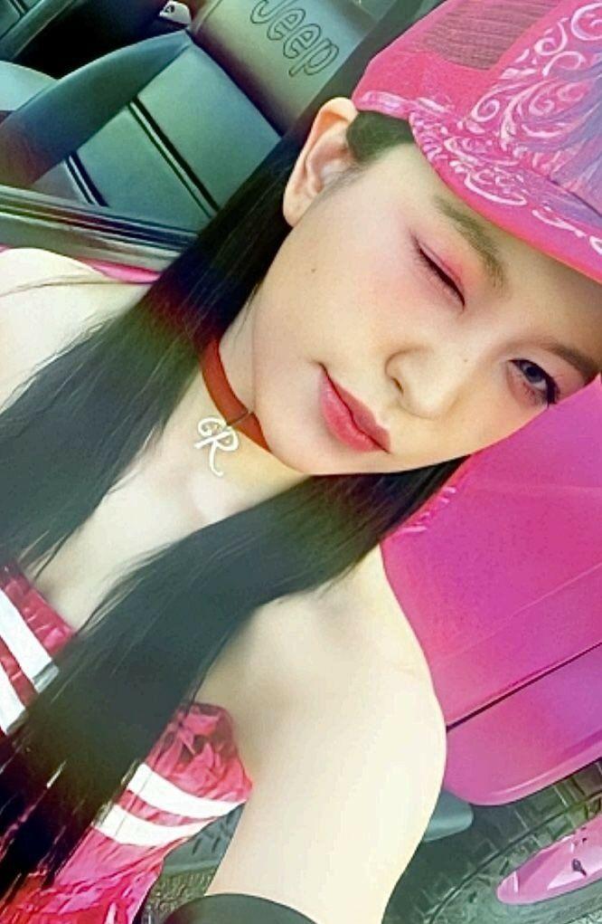 QWER 히나