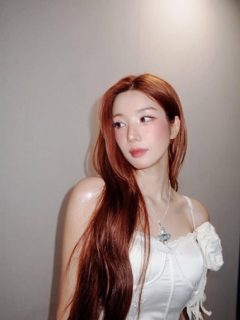 배우 김민하 르셉템버(LE17SEPTEMBRE) 가을 화보.JPG