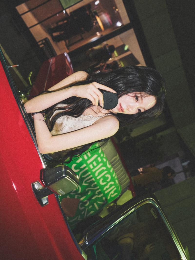 프로미스나인 이나경 백지헌