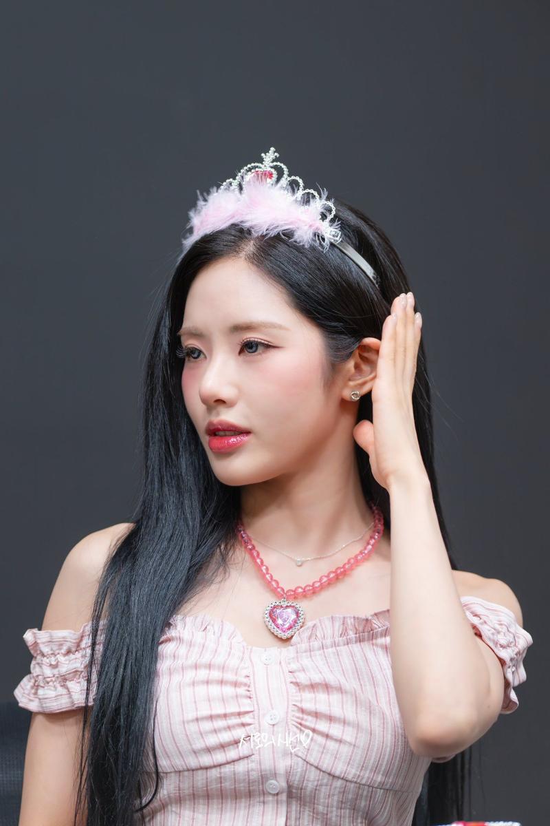 프로미스나인 박지원