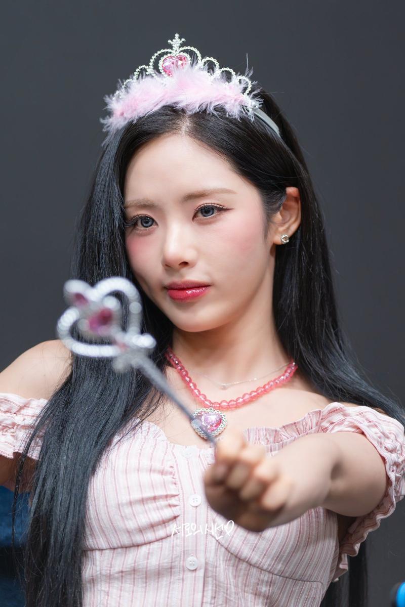 프로미스나인 박지원