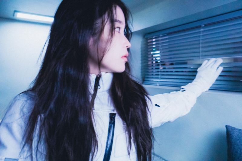 아이유 IU Digital Single [이 별로부터]  Concept