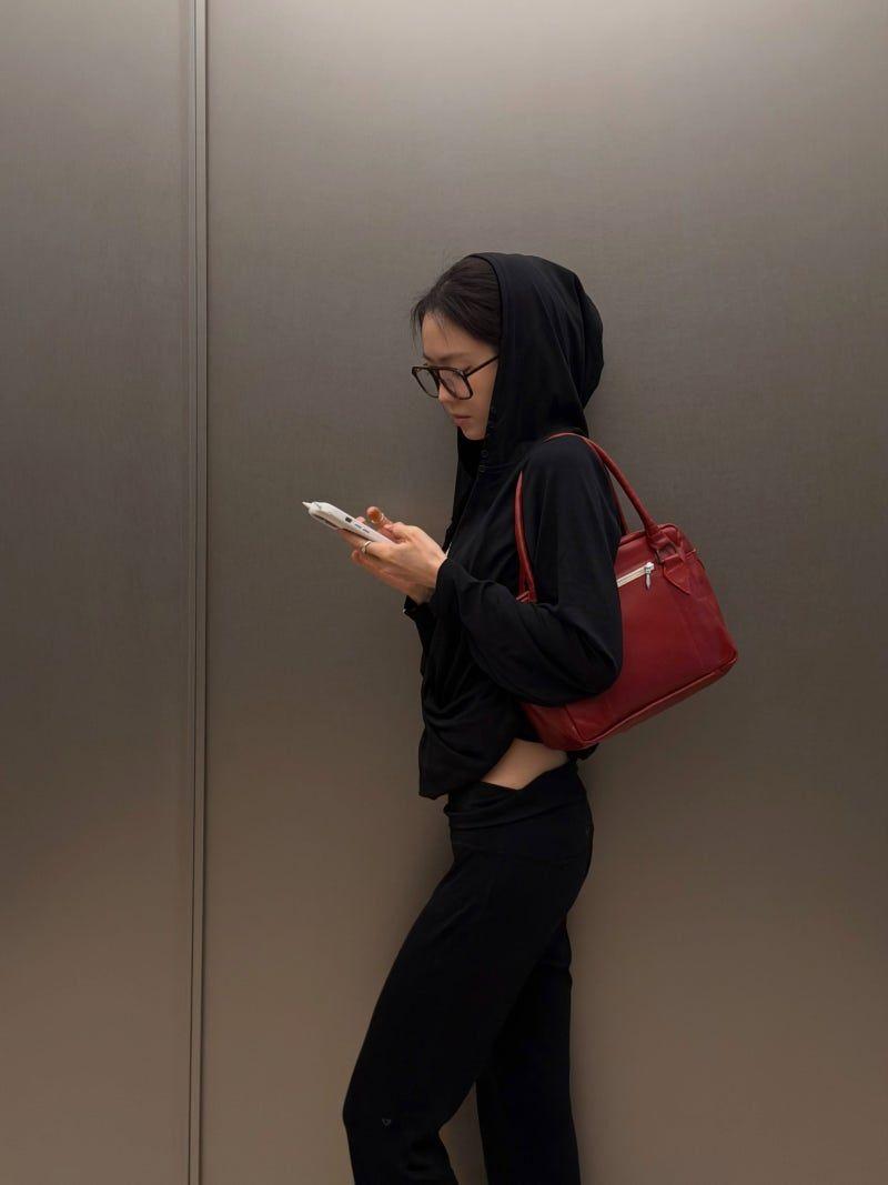 손나은 레깅스좌
