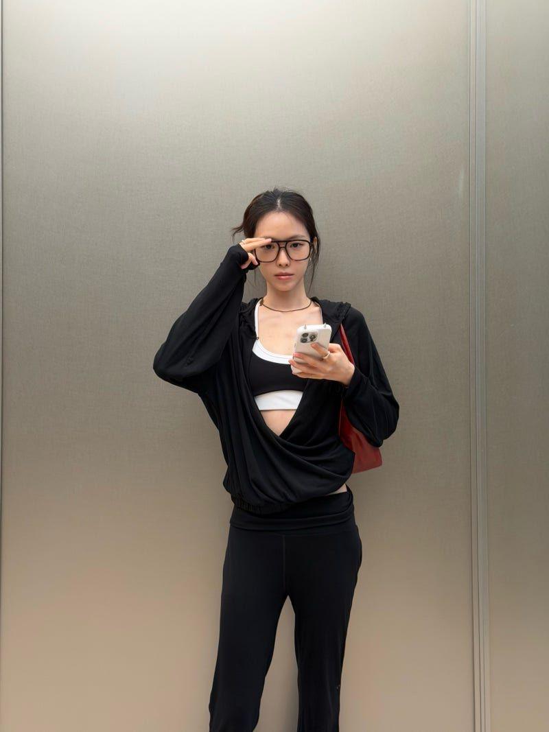 손나은 레깅스좌