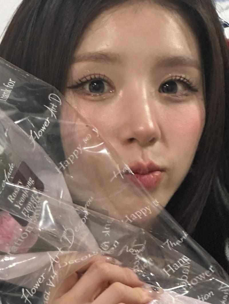 희진 ARTMS아르테미스 인별