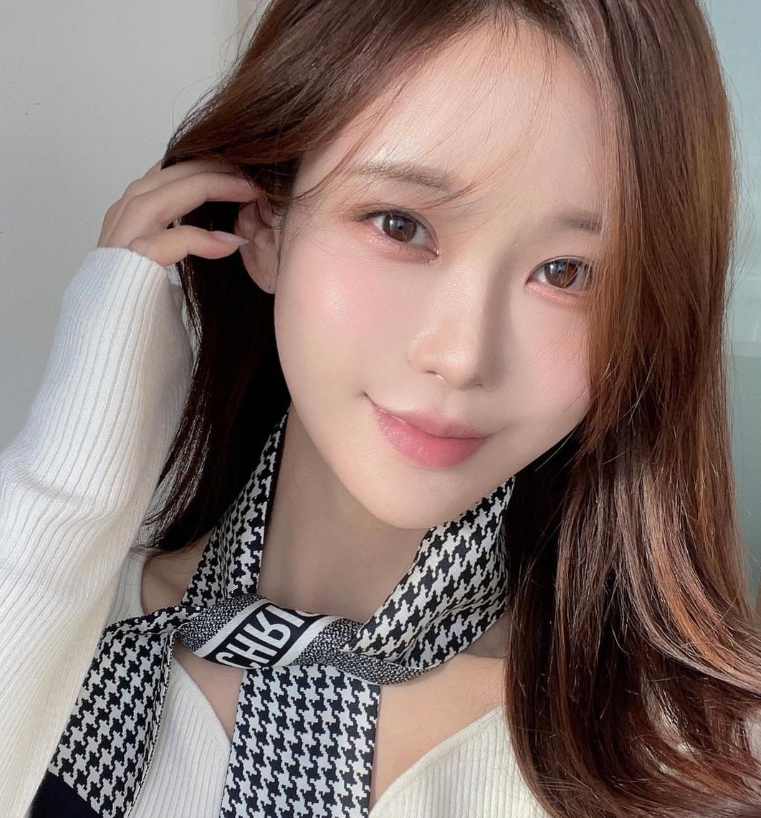 김지원 DUVETICA듀베티카