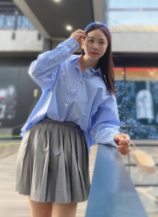 장새별 아나운서 시원시원한 기럭지