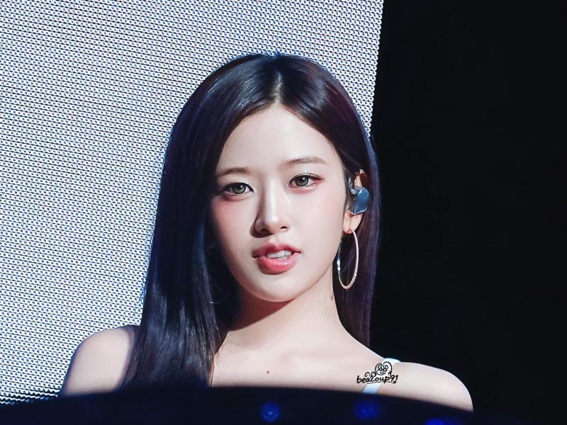 아이브 안유진