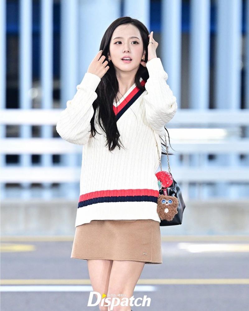 오늘자 뉴욕으로 출국하는 블랙핑크 지수