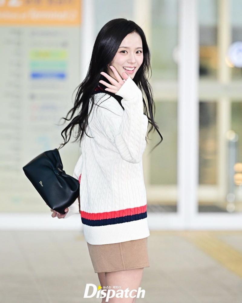 오늘자 뉴욕으로 출국하는 블랙핑크 지수