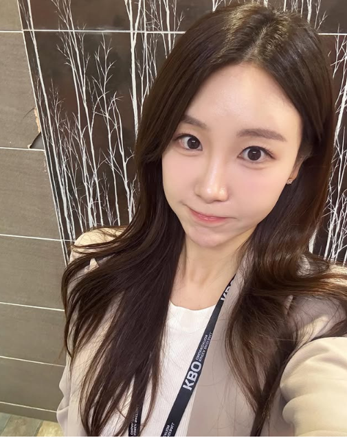 이지현 아나운서 은은한 슬랜더