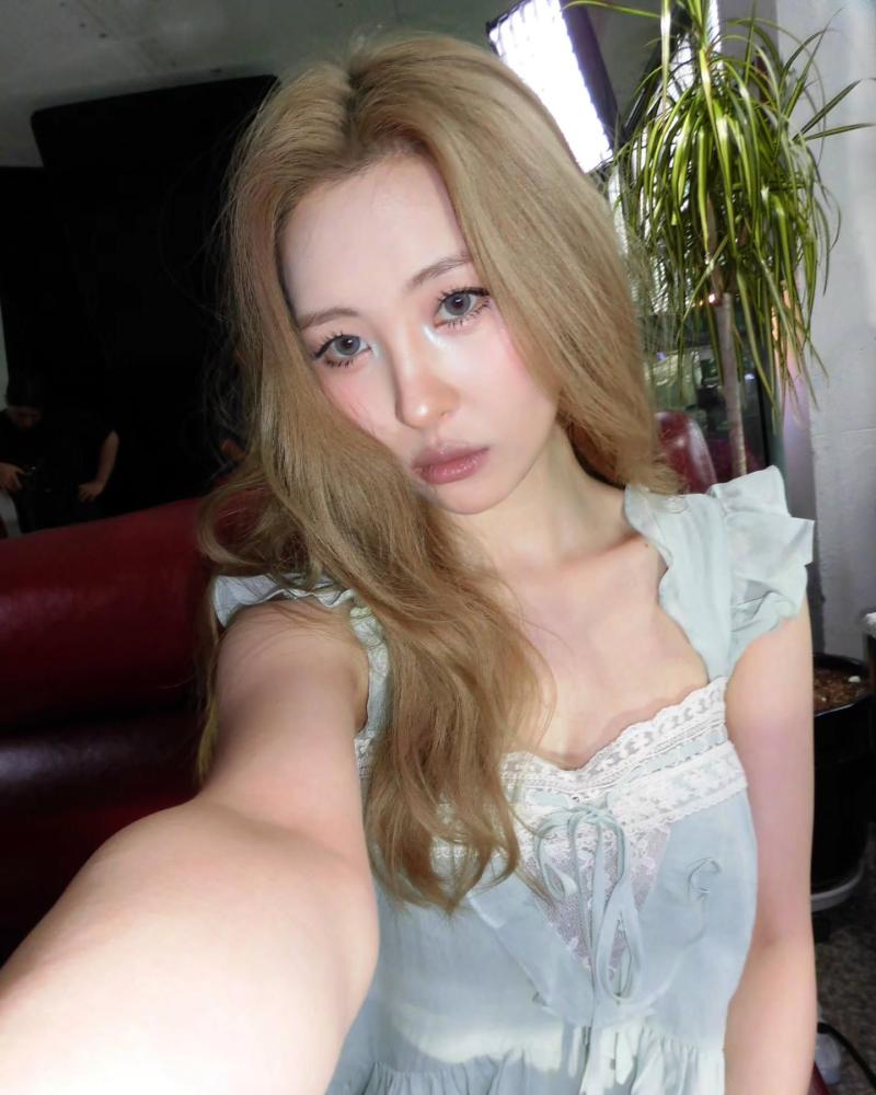 선미 (SUNMI)