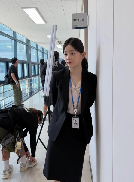 채서안