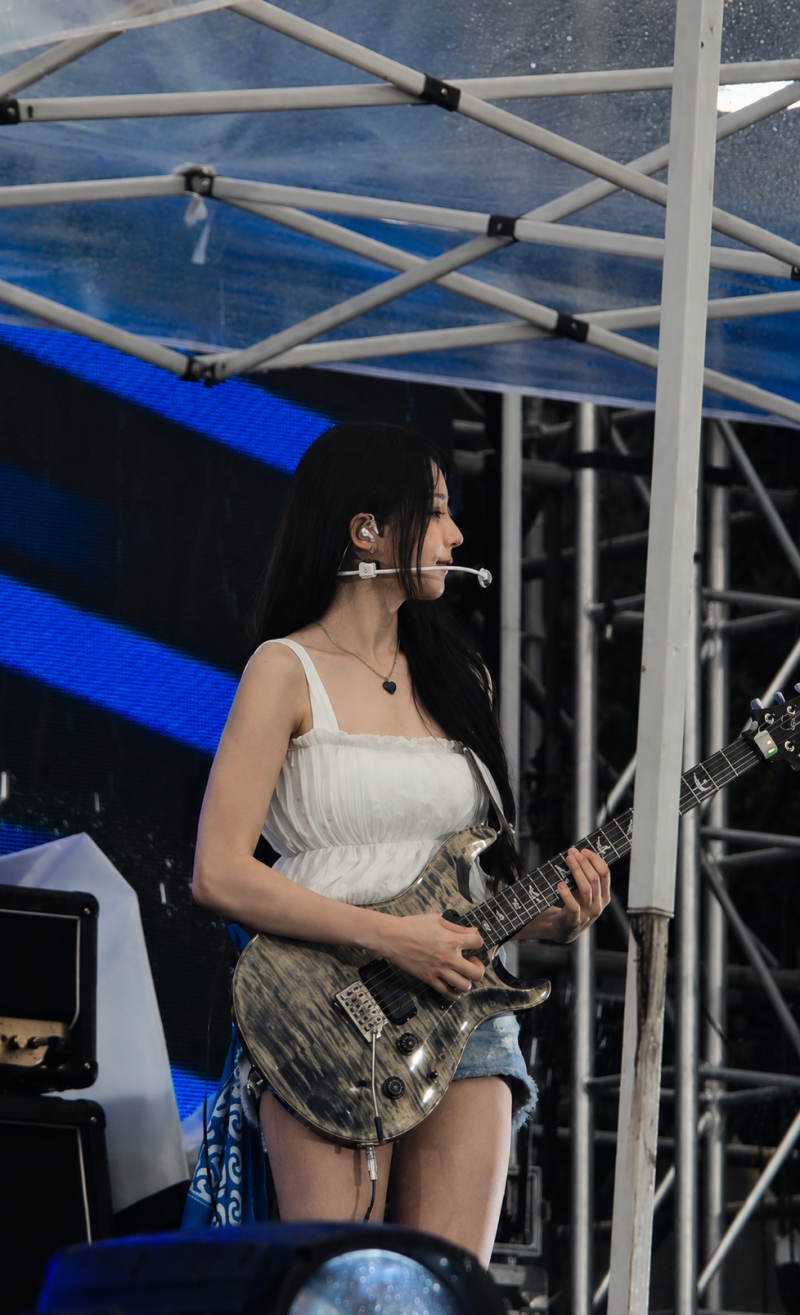 김민주