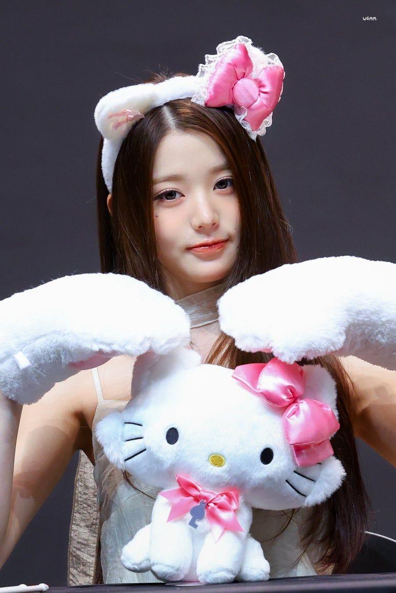 김윤희 아나운서