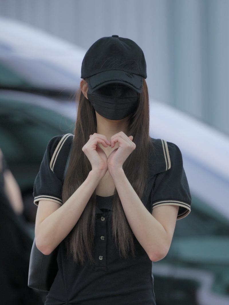오늘 출국한 아이브 장원영