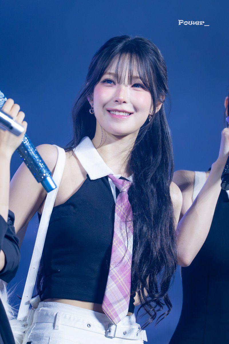 프로미스나인 백지헌 TOMORROW GLOW in 서울콘서트 260906