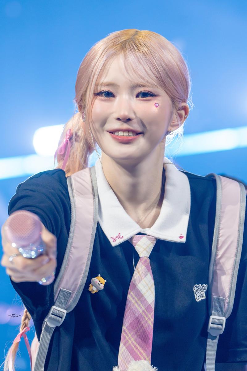 프로미스나인 송하영 TOMORROW GLOW in 서울콘서트 260906
