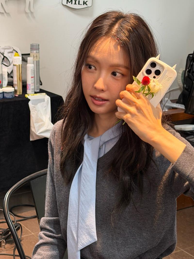 손나은