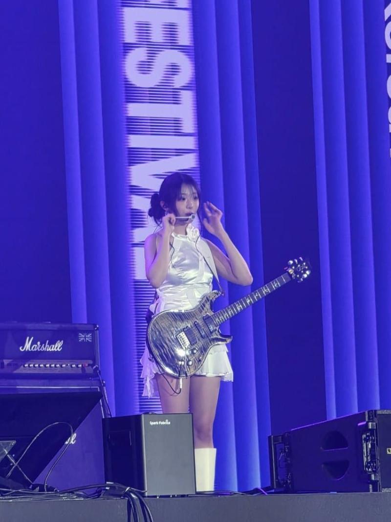 QWER 히나