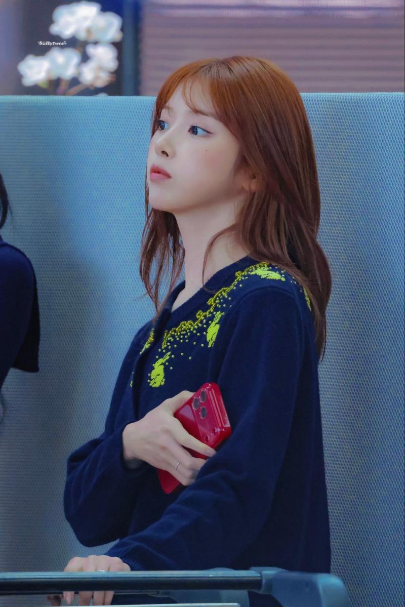 어제 출국장에서 엔믹스 지우 260911