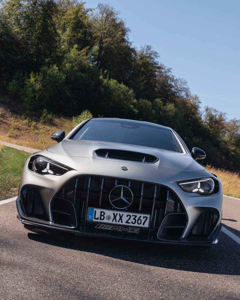 30대 한정판 벤츠 CLE646 AMG 공개