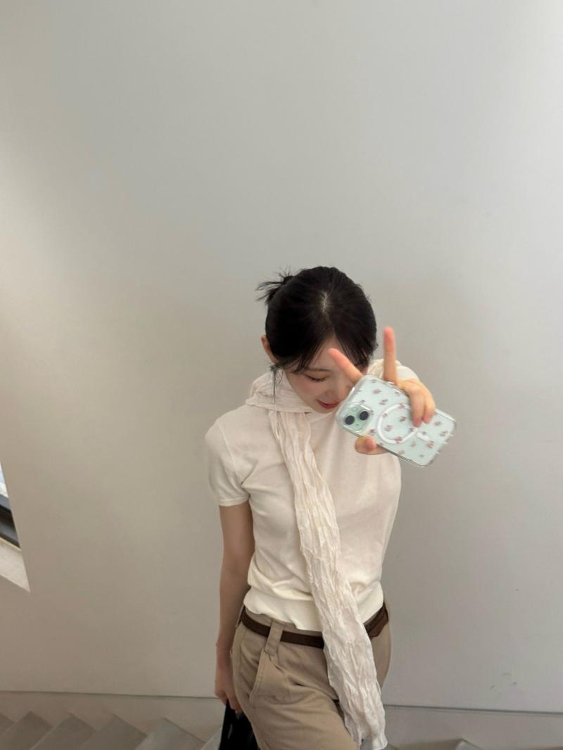 이채연