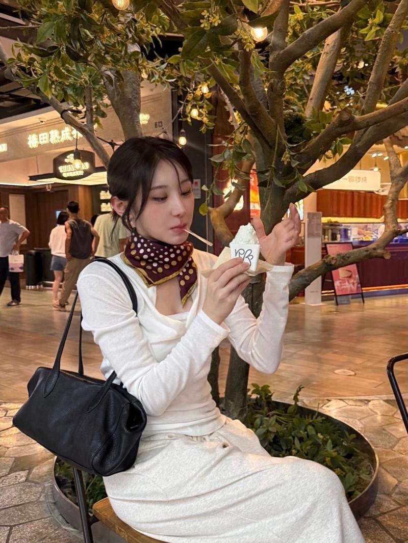이채연